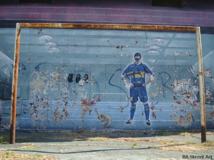 carlos tevez graffiti street art la boca buenos aires buenosairesstreetart.com carlos tevez graffiti street art la boca buenos aires buenosairesstreetart.com